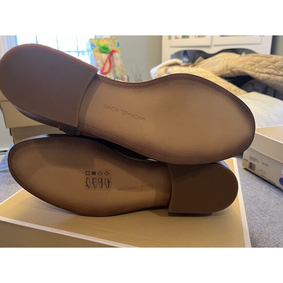 MICHAEL KORS “MINDY” FLAT LEATHER BOOT W SIGNATURE LOGO COGNAC SZ 6 MSRP$398 - Picture 9 of 10